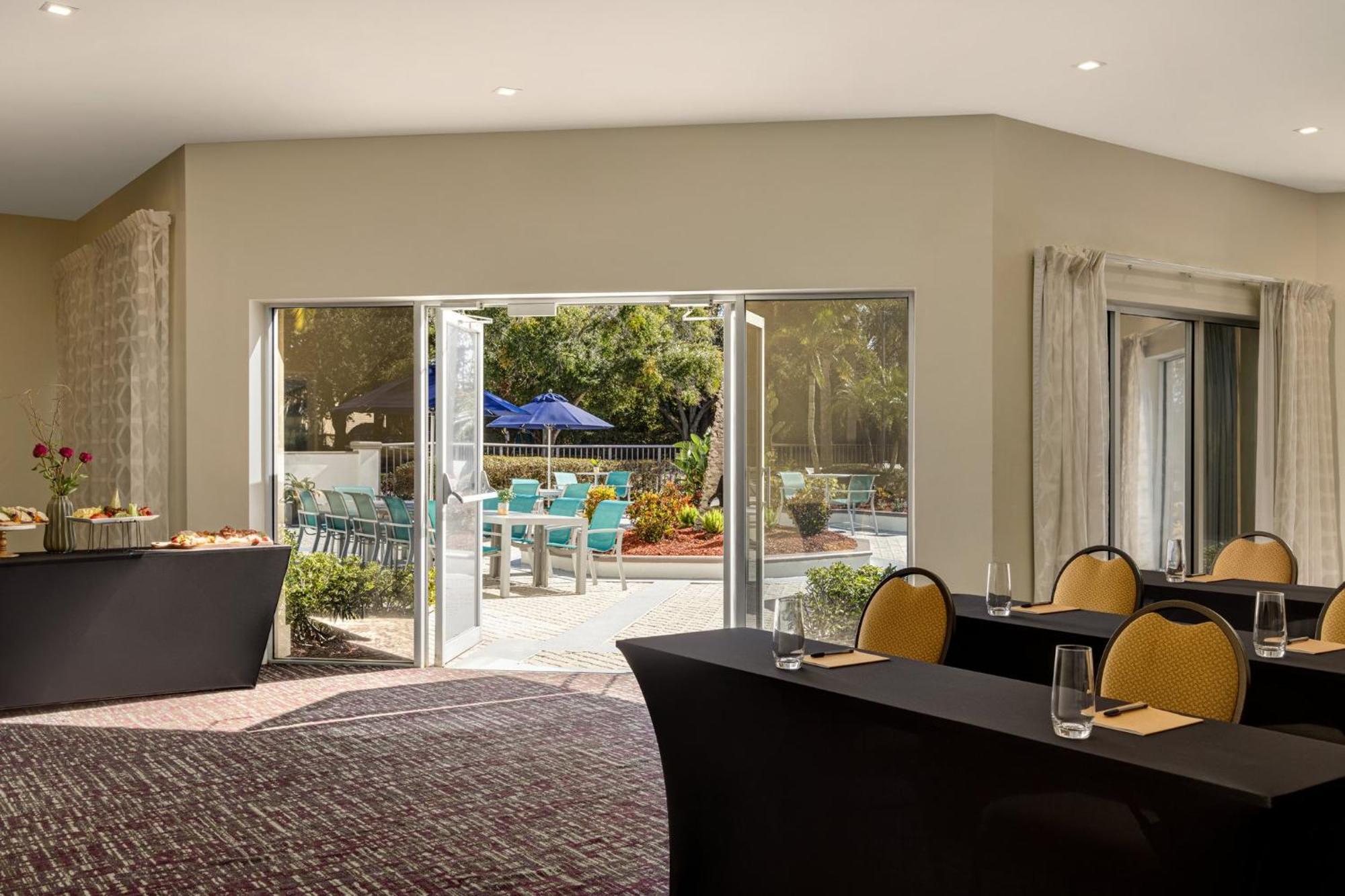 Crowne Plaza Orlando - Lake Buena Vista By Ihg Exterior foto